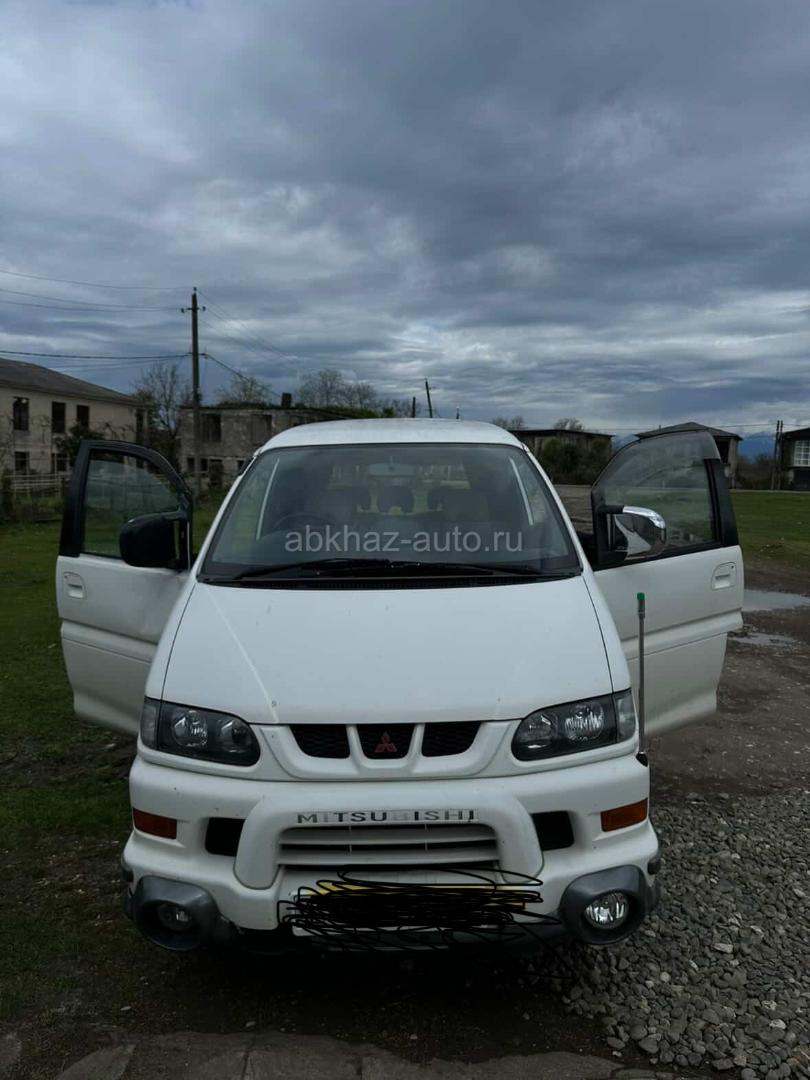 Mitsubishi Dingo