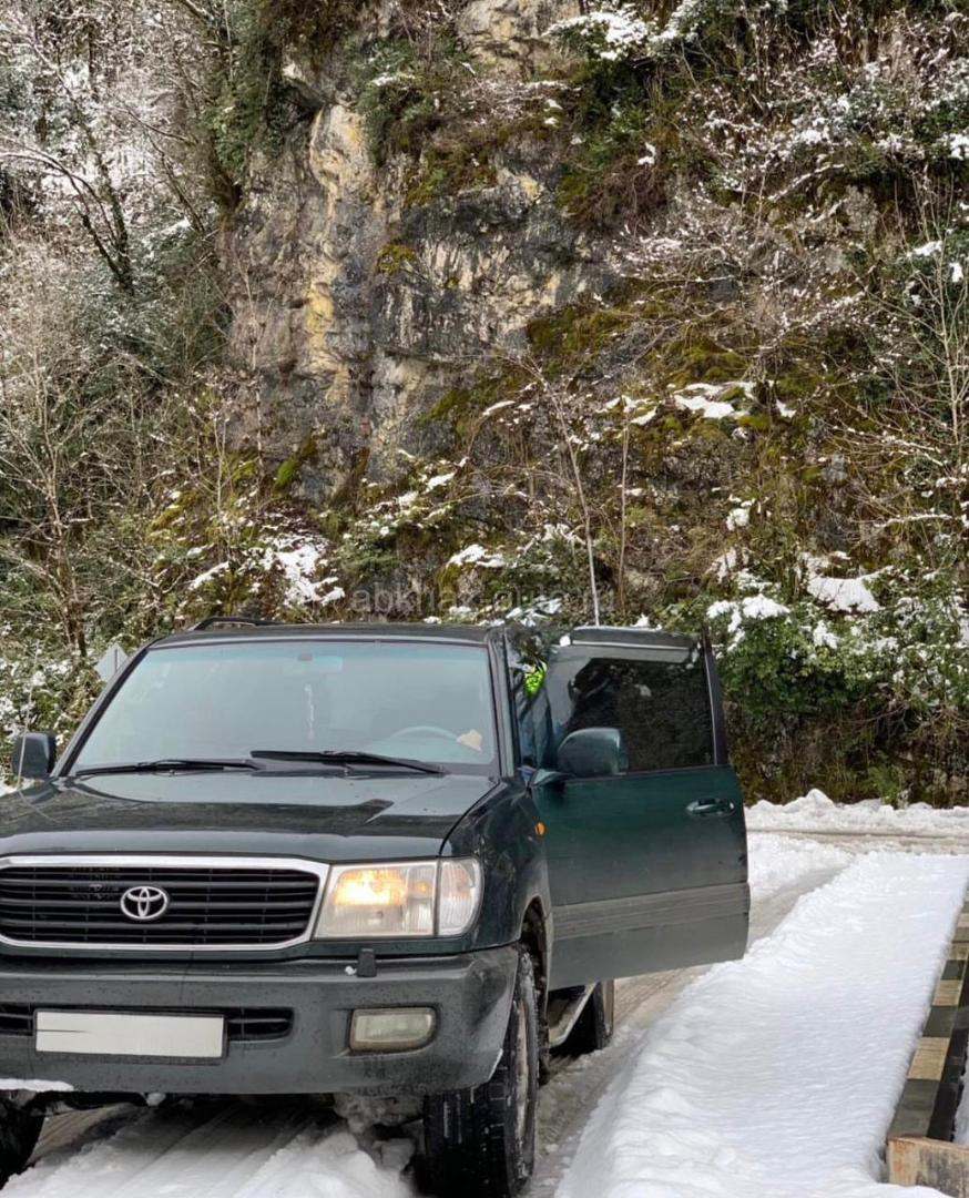 Toyota Land Cruiser