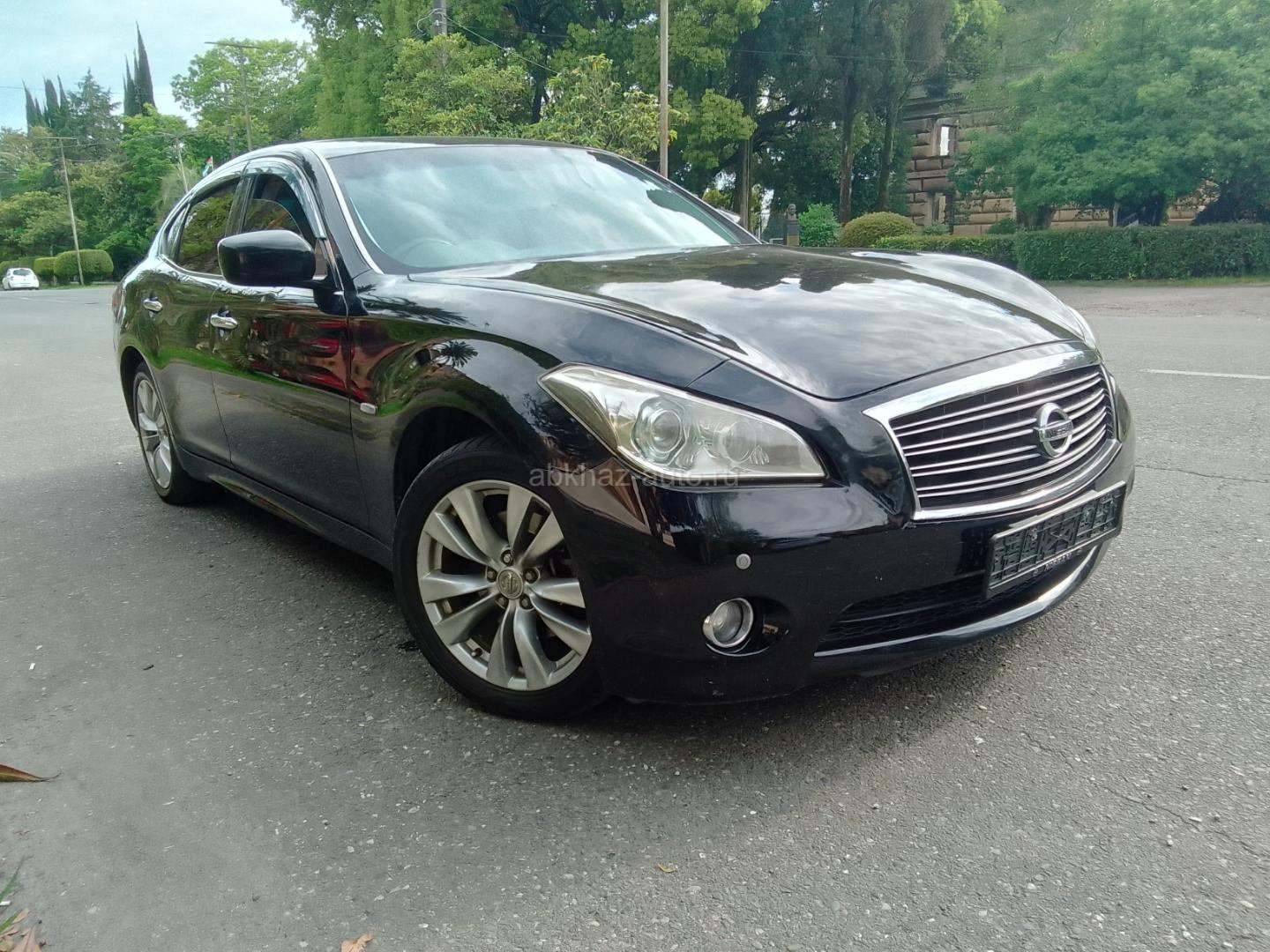 Nissan fuga