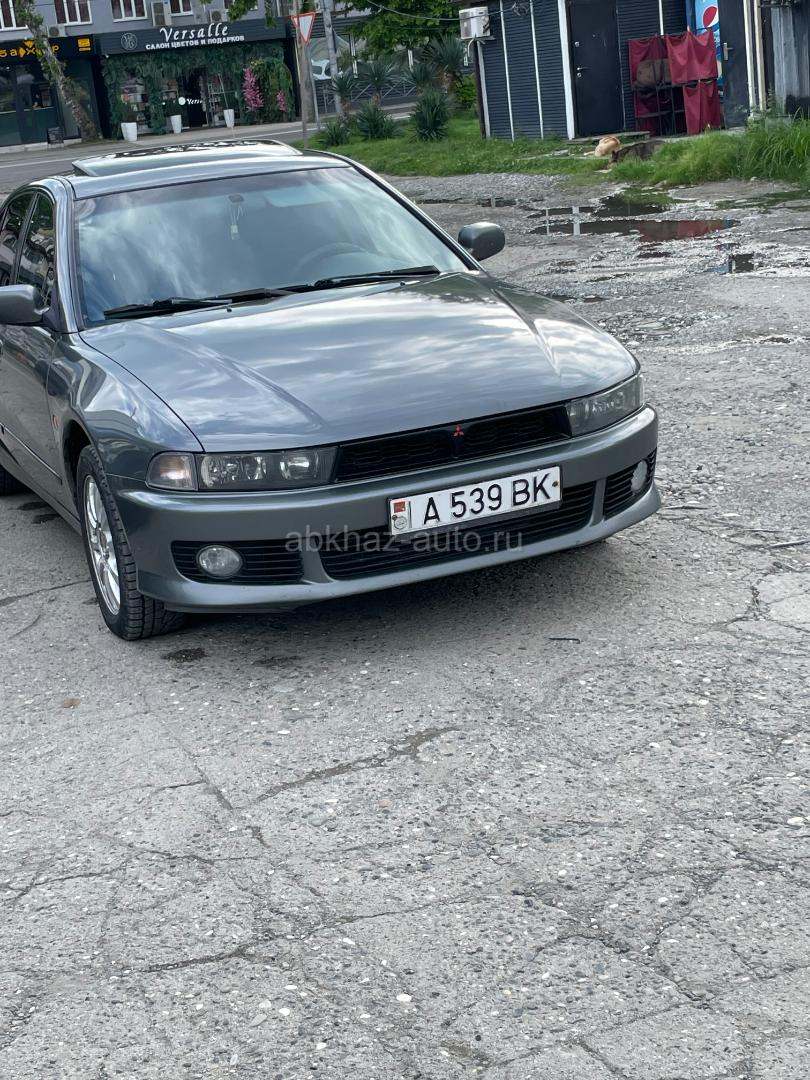 Mitsubishi Galant