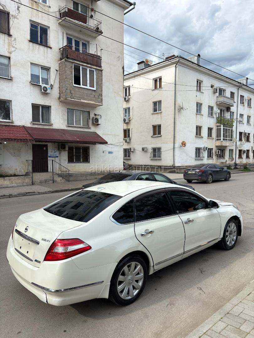 Nissan Teana
