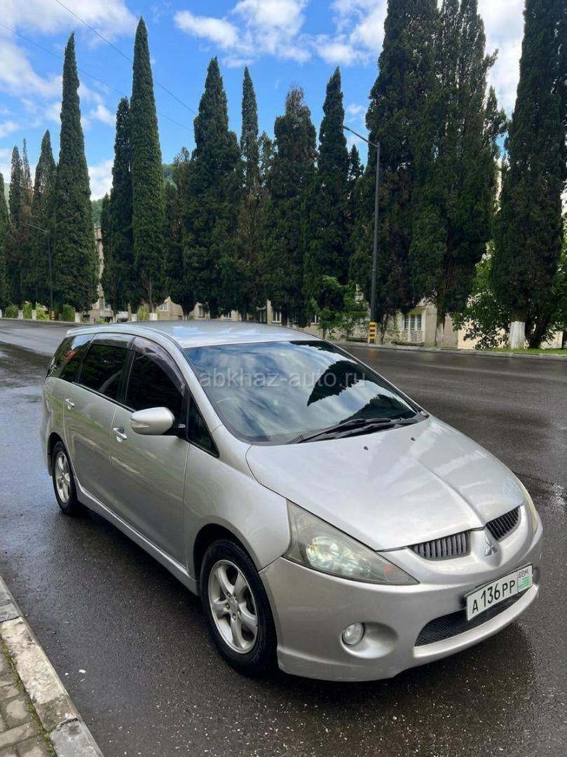 Mitsubishi Grandis