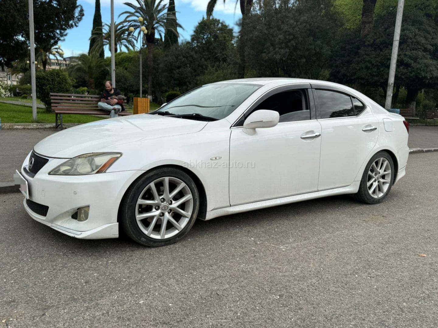 Lexus IS