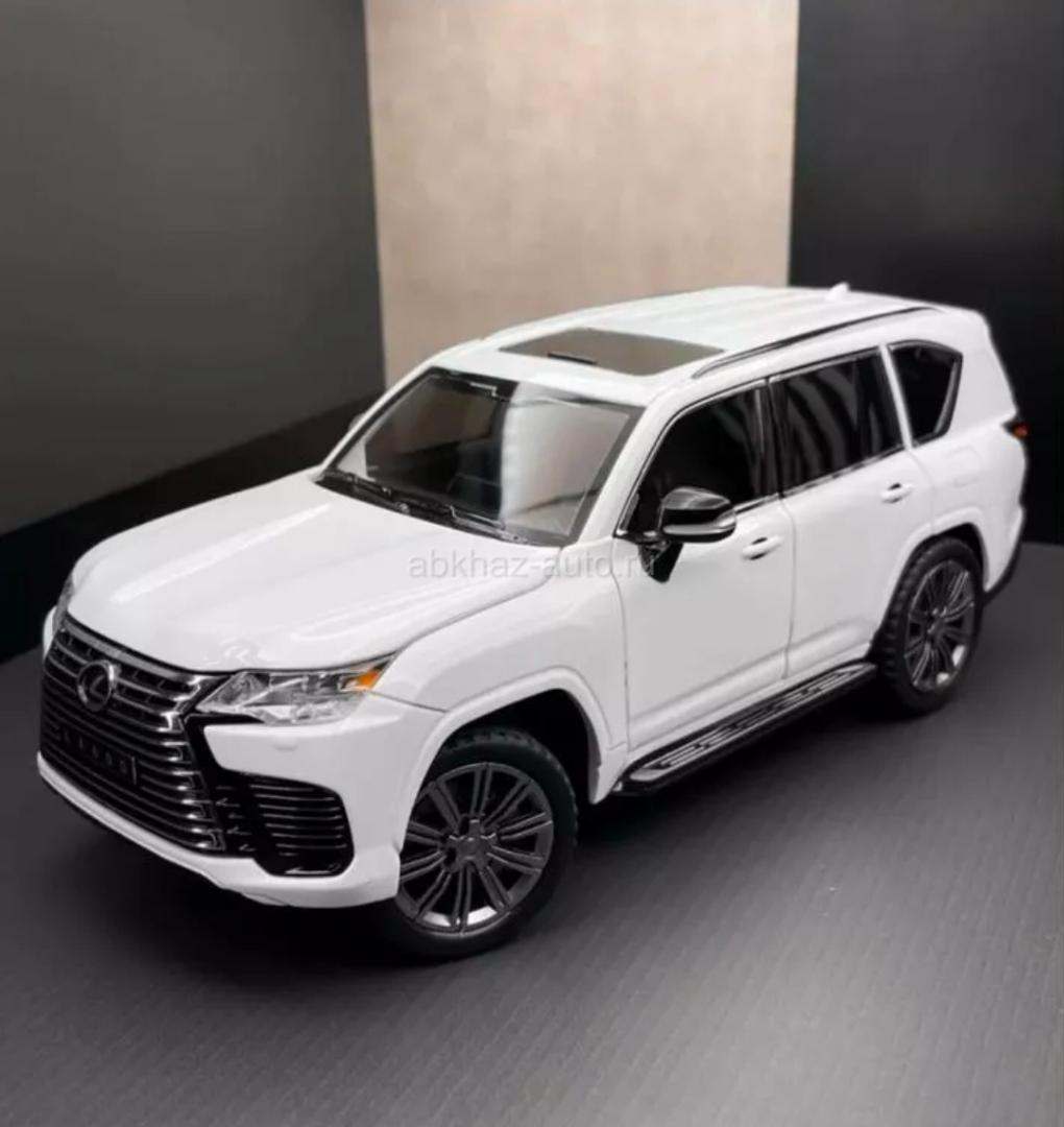 Lexus LX600 1:24
