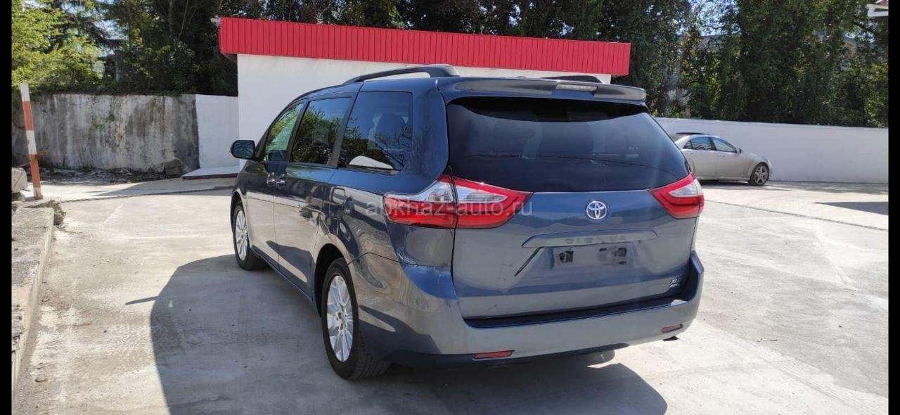 Toyota Sienna