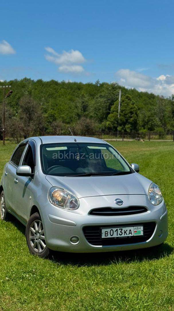 Nissan March