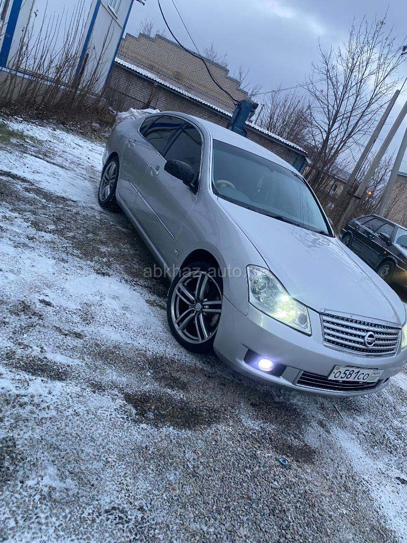 Nissan fuga