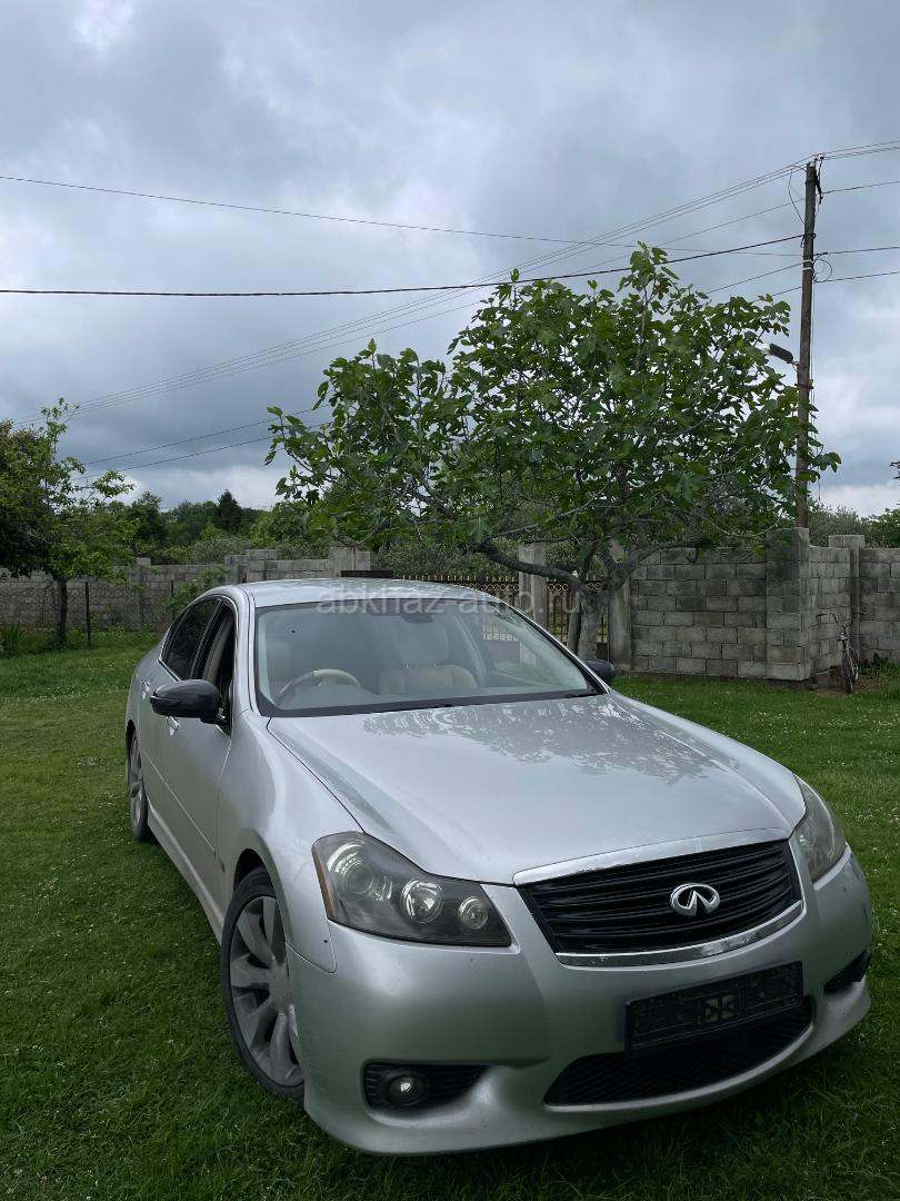 Nissan fuga