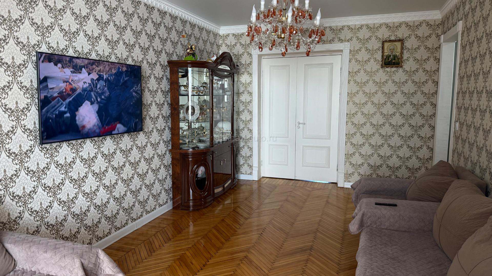 Продается квартира в центре г. Сухум с закрытым двором