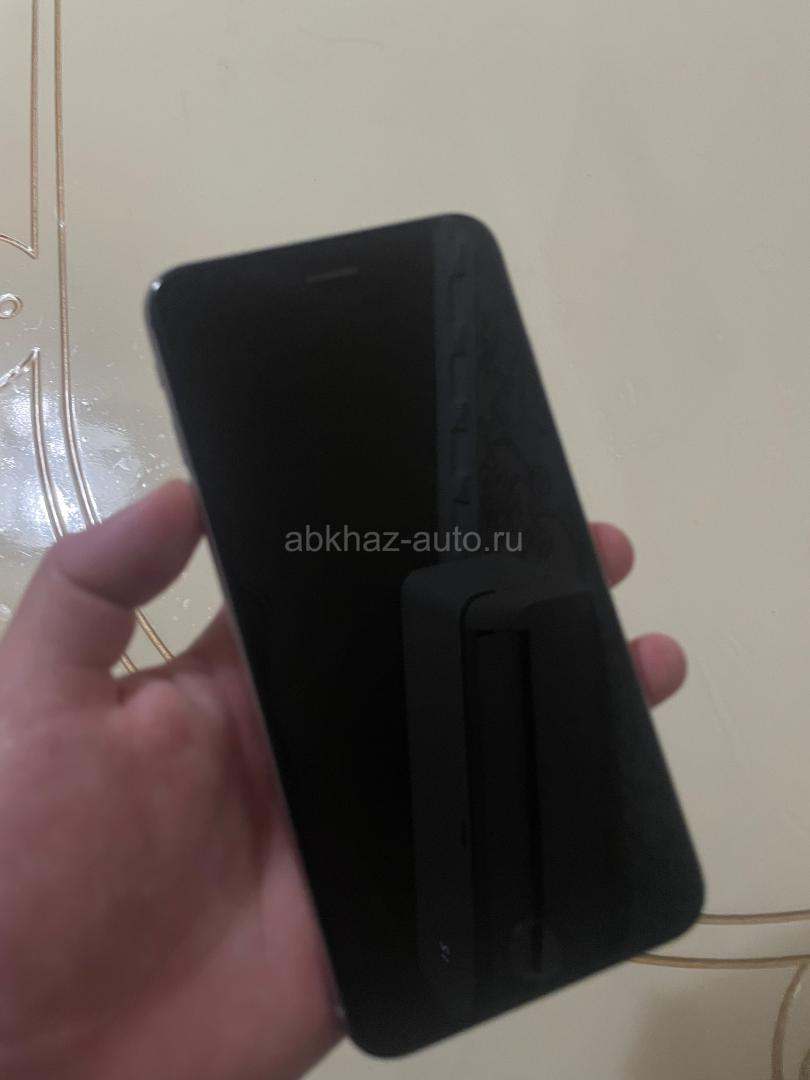 Продаю айфон 6+ в сером цвете.
