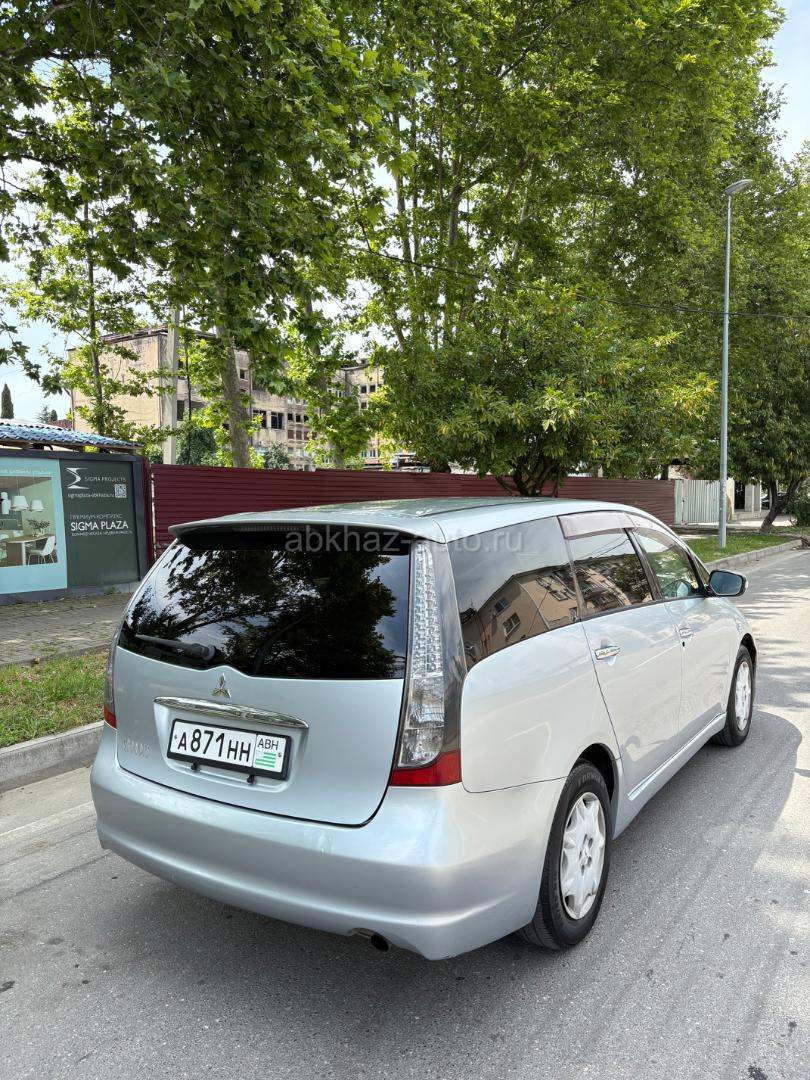 Mitsubishi Grandis