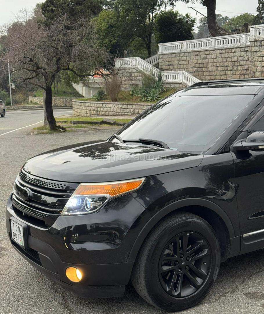 Ford Explorer
