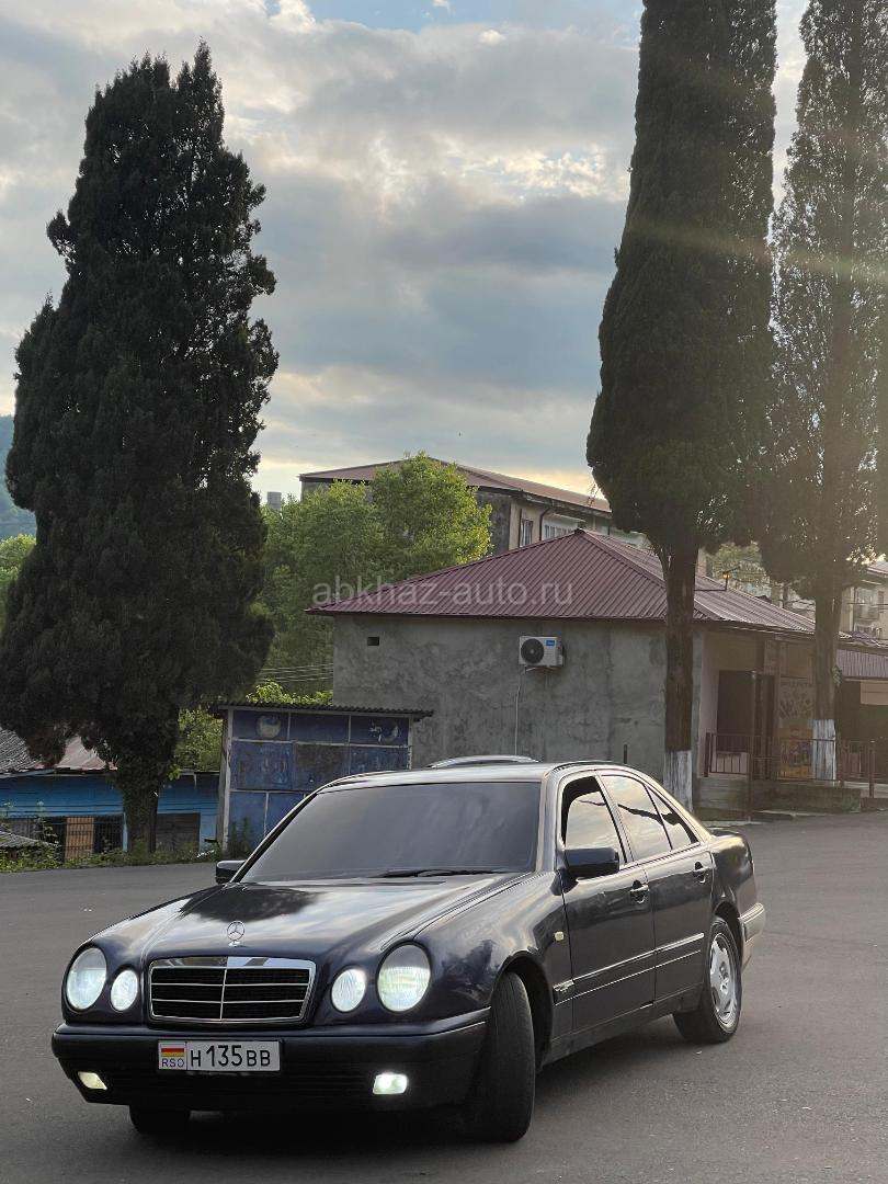 Mercedes-Benz E-Класс