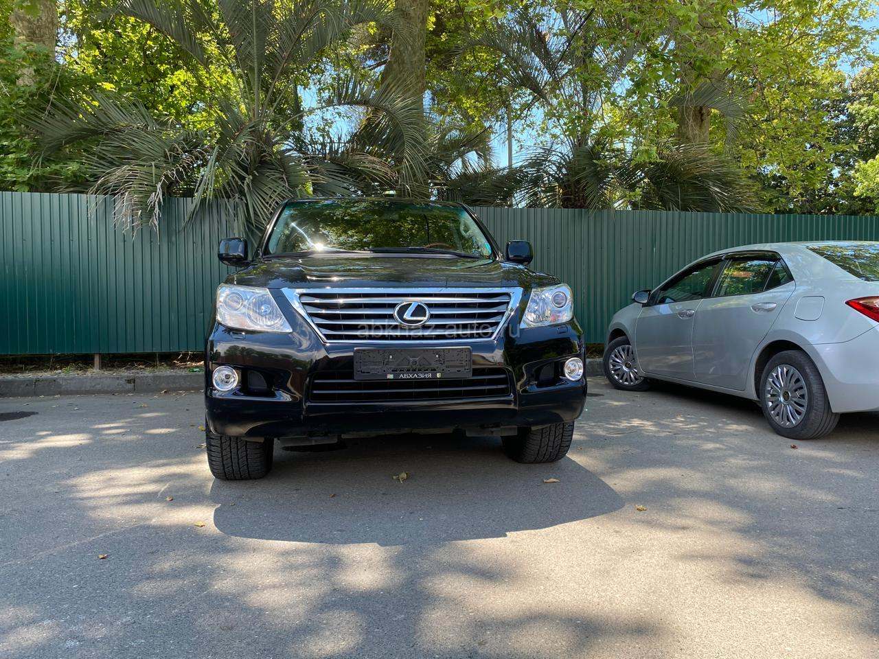 Lexus LX