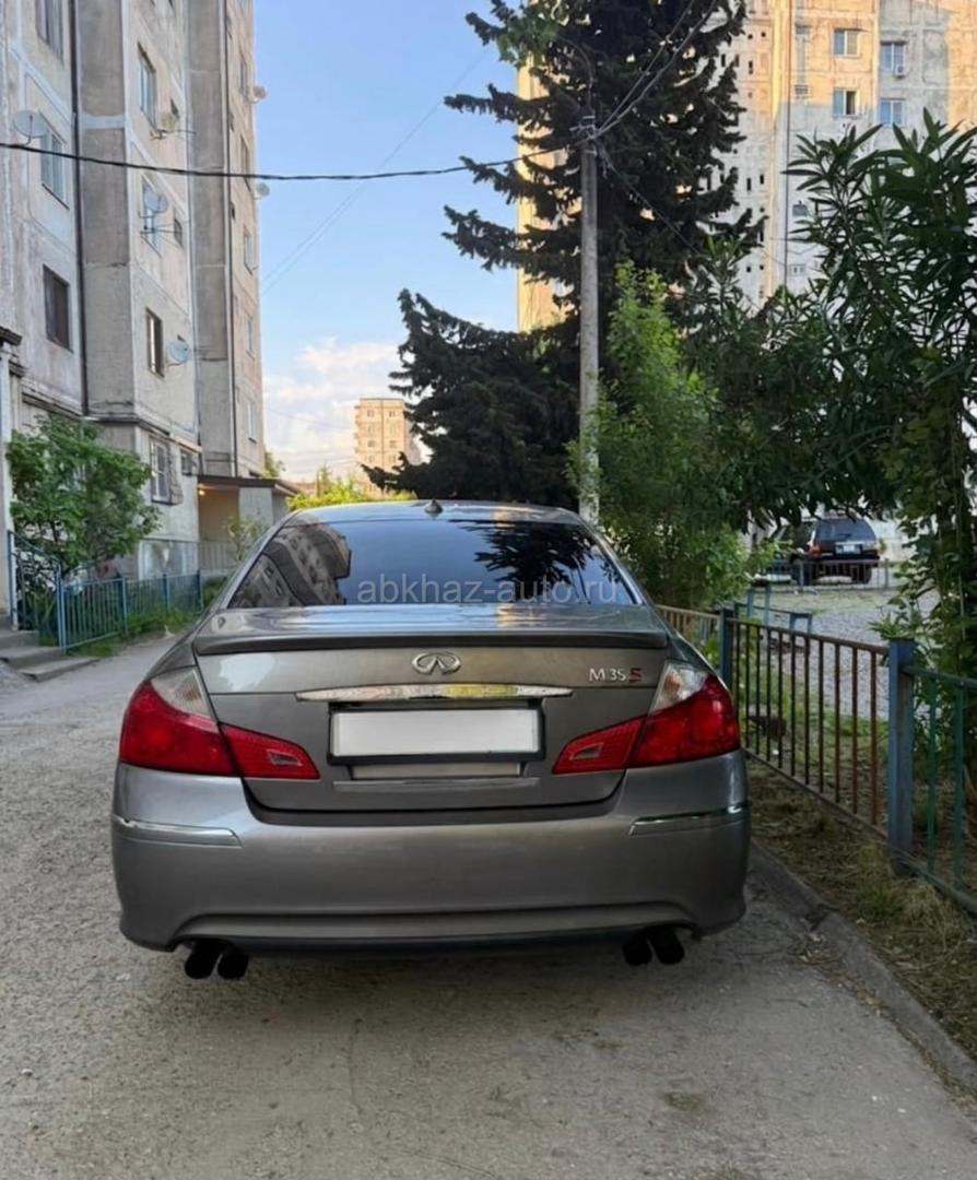 Infiniti M35