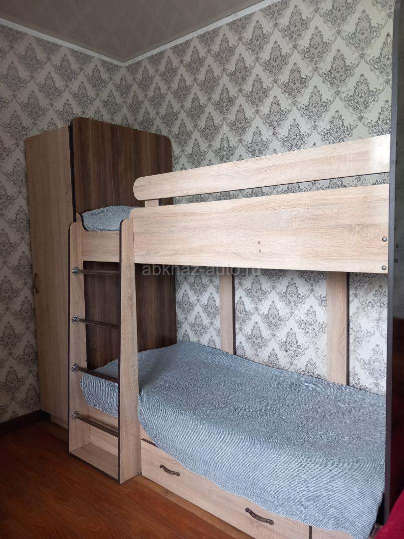 Кровать