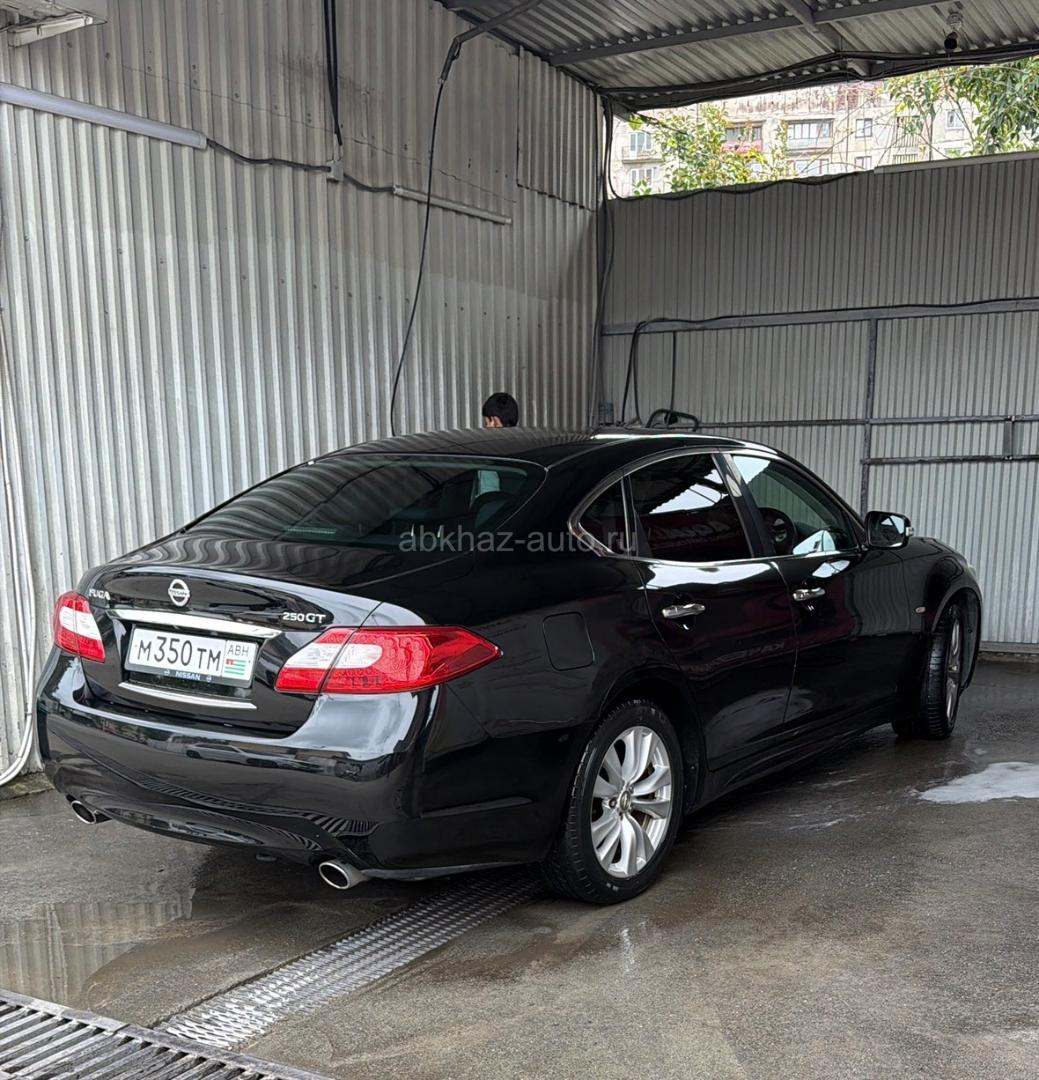 Nissan Fuga