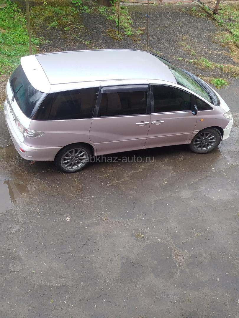 Toyota Estima
