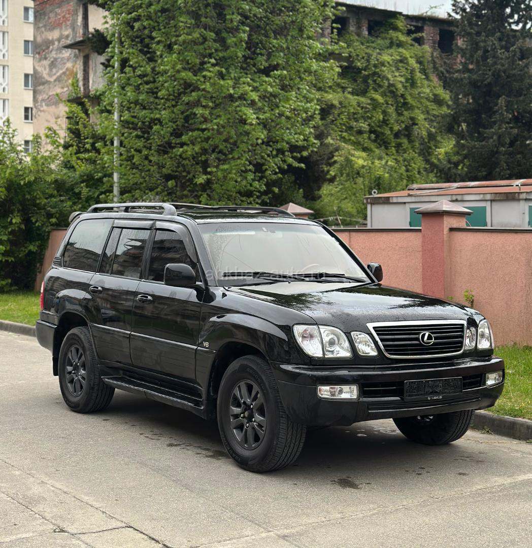 Lexus LX