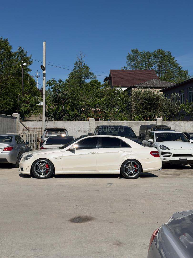 Mercedes-Benz E-Класс