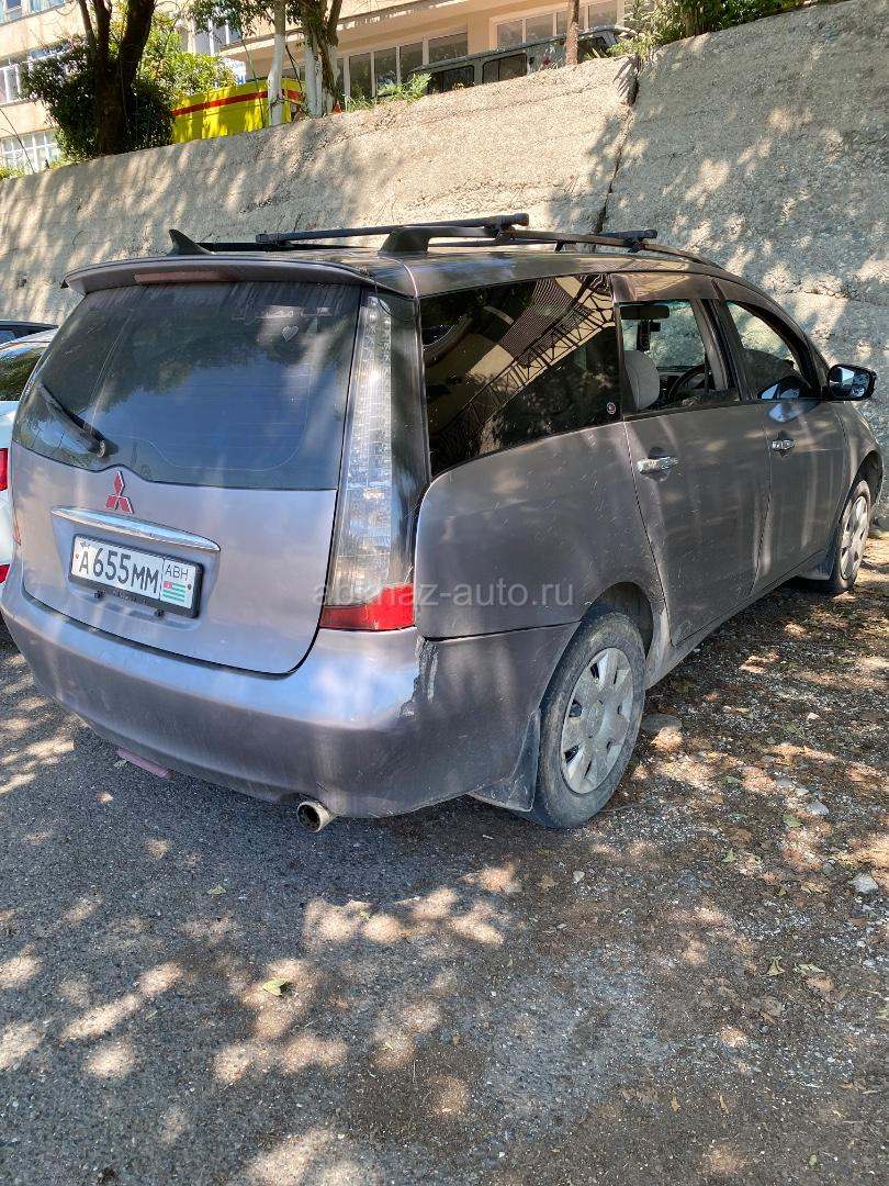 Mitsubishi Grandis