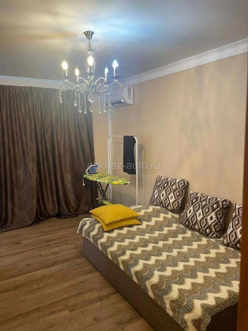 СдаетсЯ 1 к.кв в центре ,Кл.Калмыкова ,рядом Загс -30 т.р