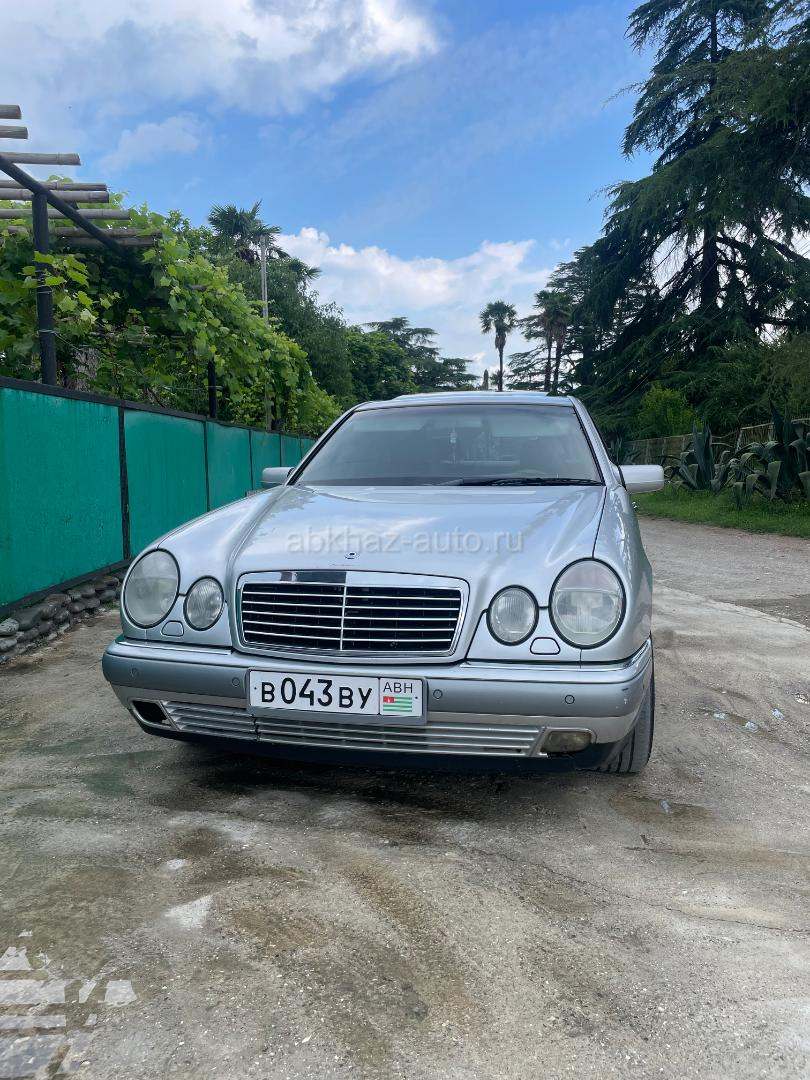 Mercedes-Benz E-Класс