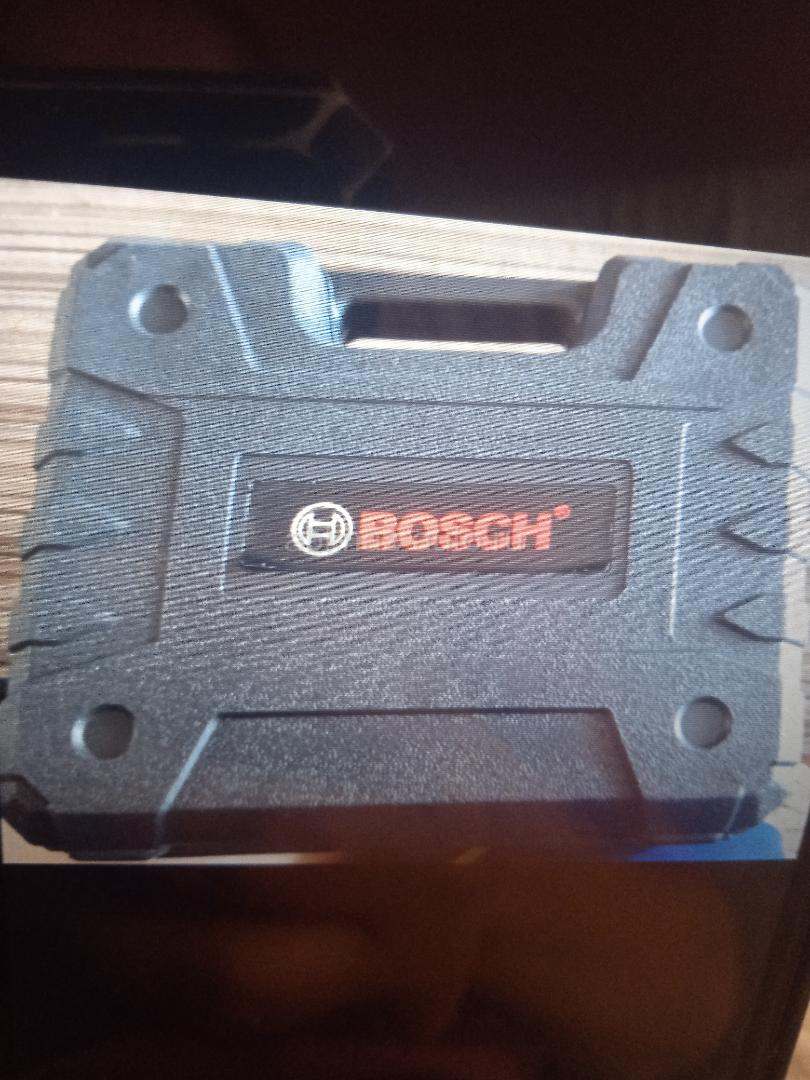 ПРОДАМ ШУРУПОВЕРТ !! ФИРМА  BOSCH  !!