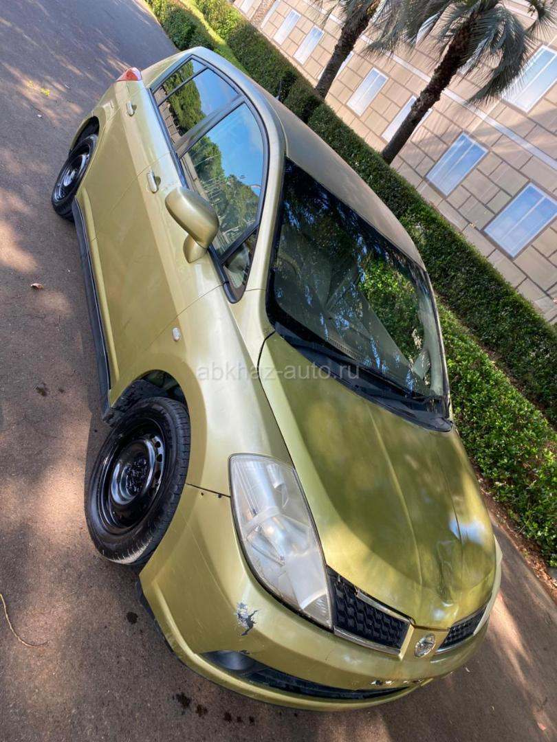 Nissan Tiida