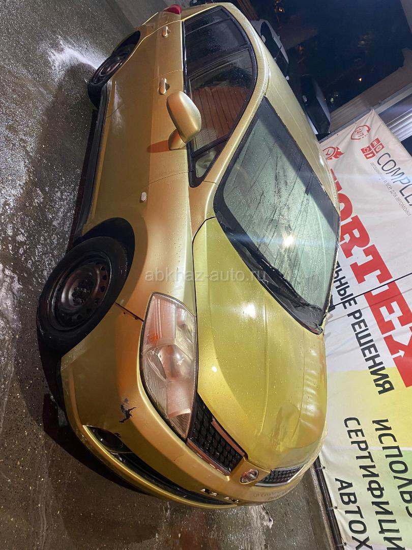 Nissan Tiida