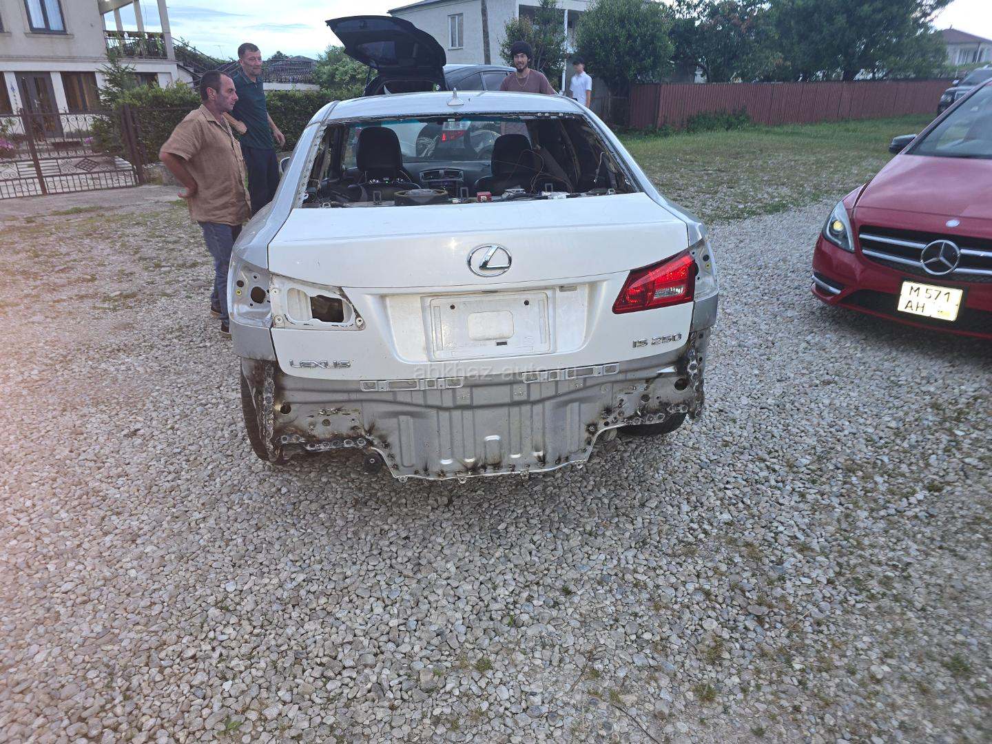 Lexus IS