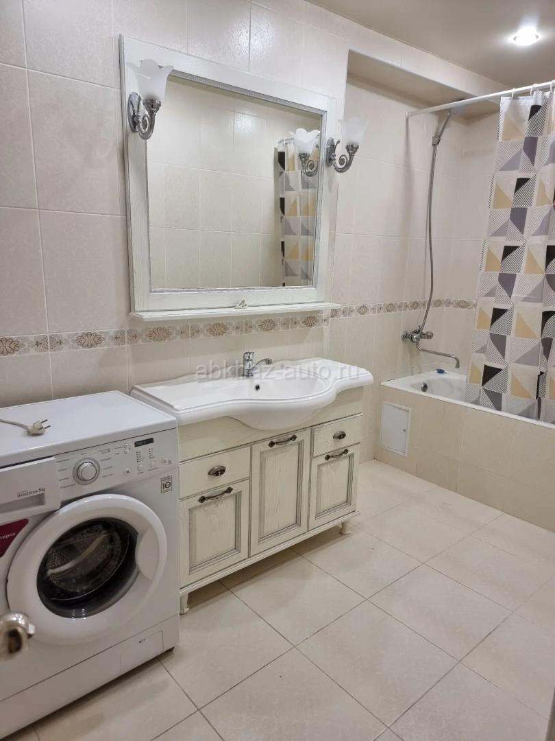 Сдается 2 к КВ новый р-н , 1 круг на 1 год,-40т.р в месяц