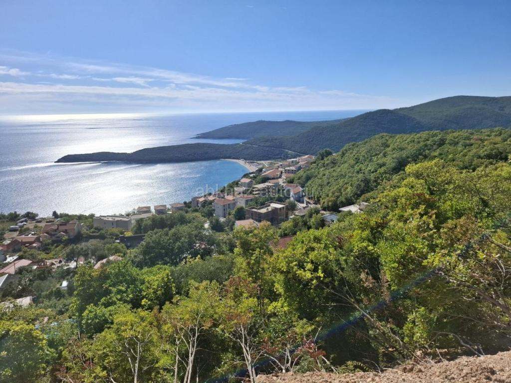 Участок на Комарова
