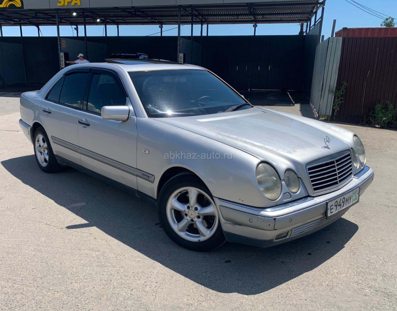 Mercedes-Benz E-Класс