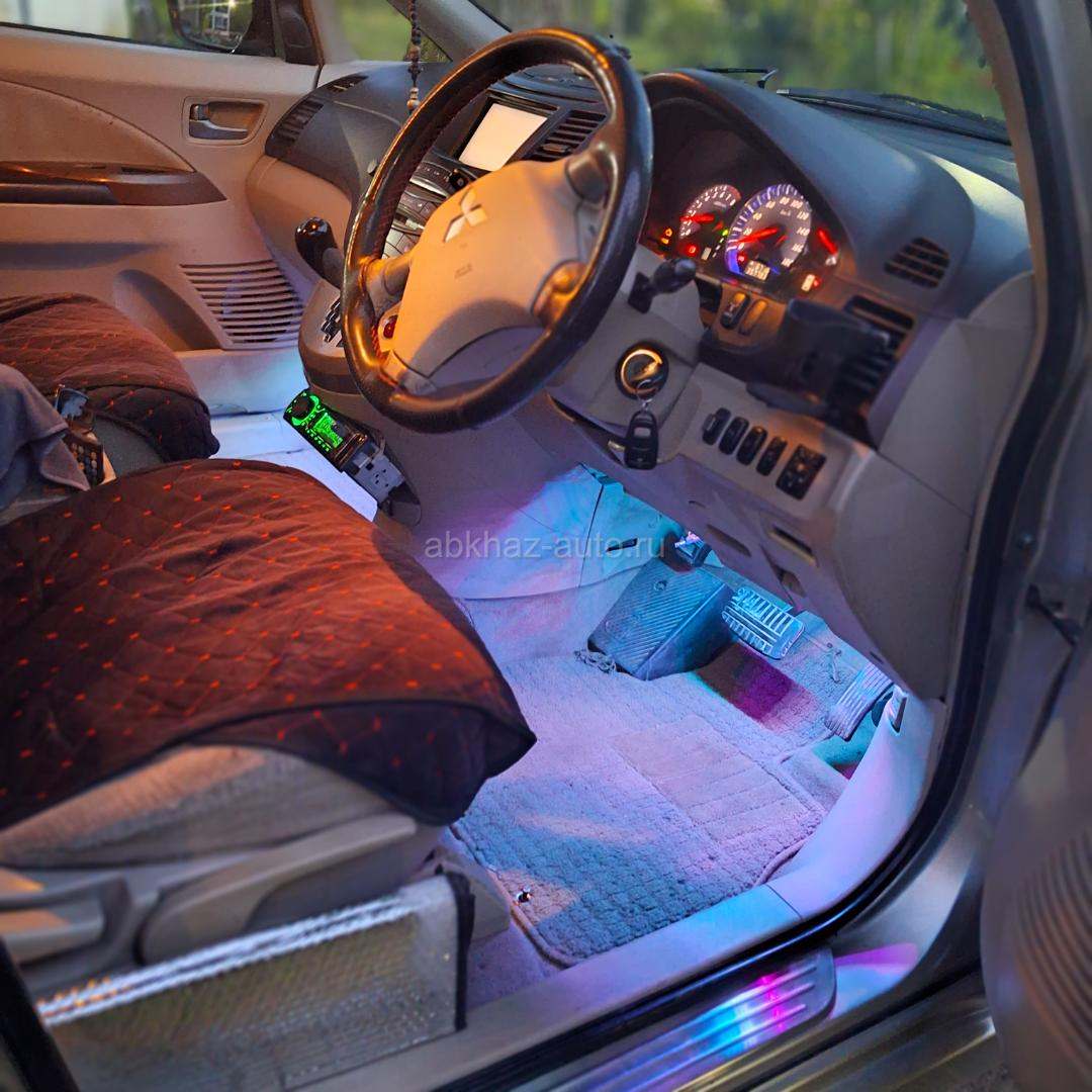 Mitsubishi Grandis