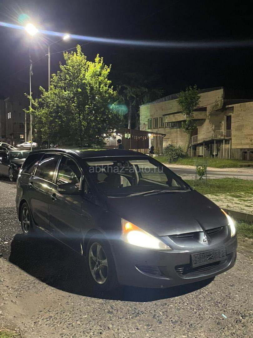 Mitsubishi Grandis