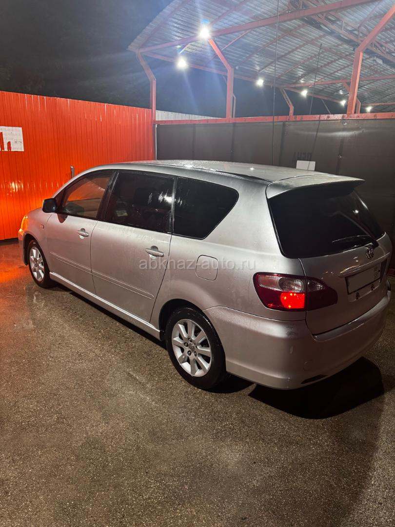 Toyota Ipsum