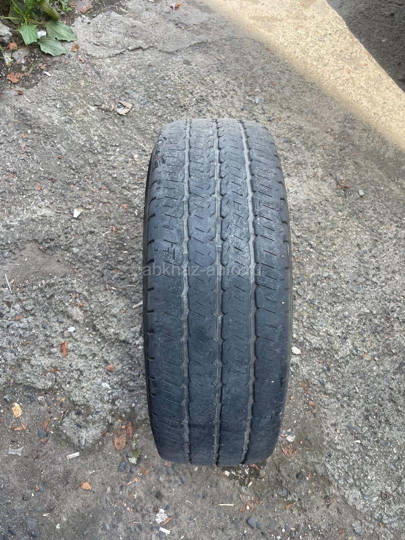 R16 215/65
