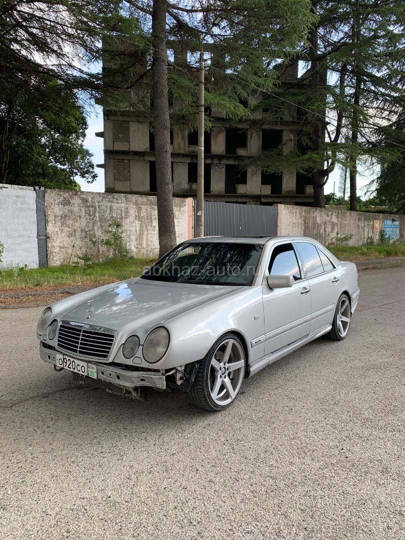 Mercedes-Benz E-Класс