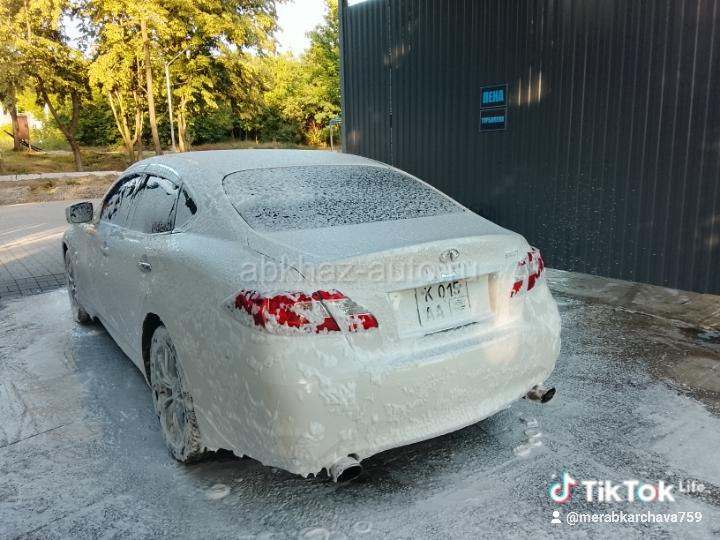 Nissan fuga