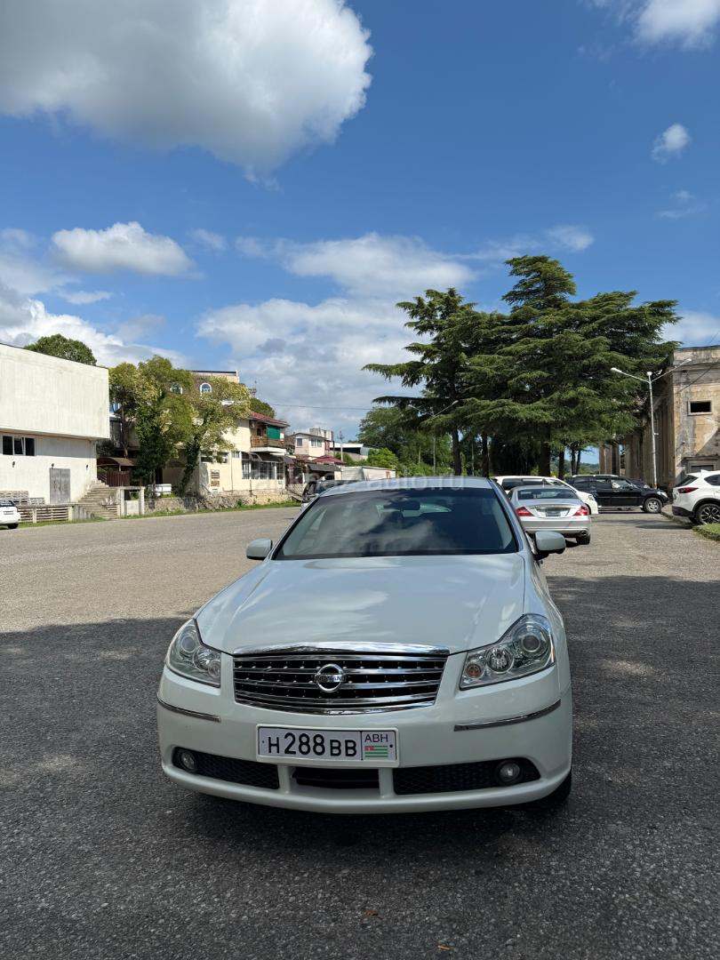 Nissan fuga