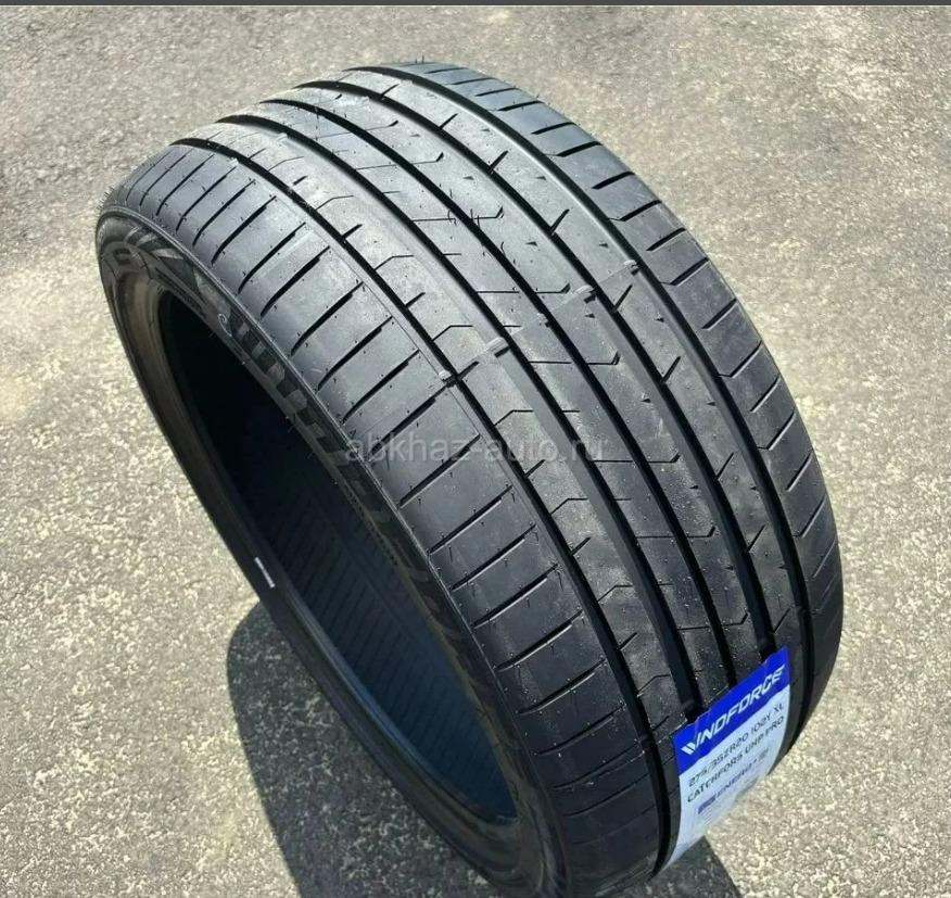 215/45 R17- Новые