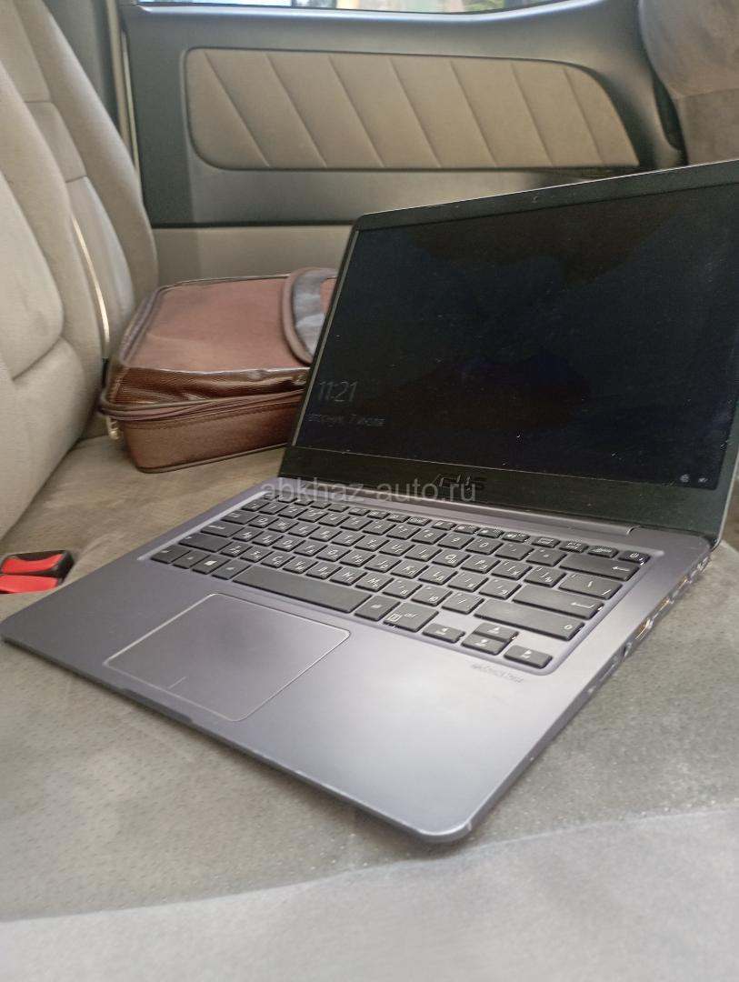 Ноутбук Asus