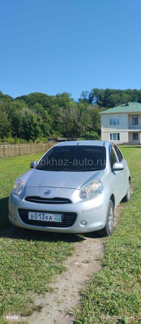 Nissan March