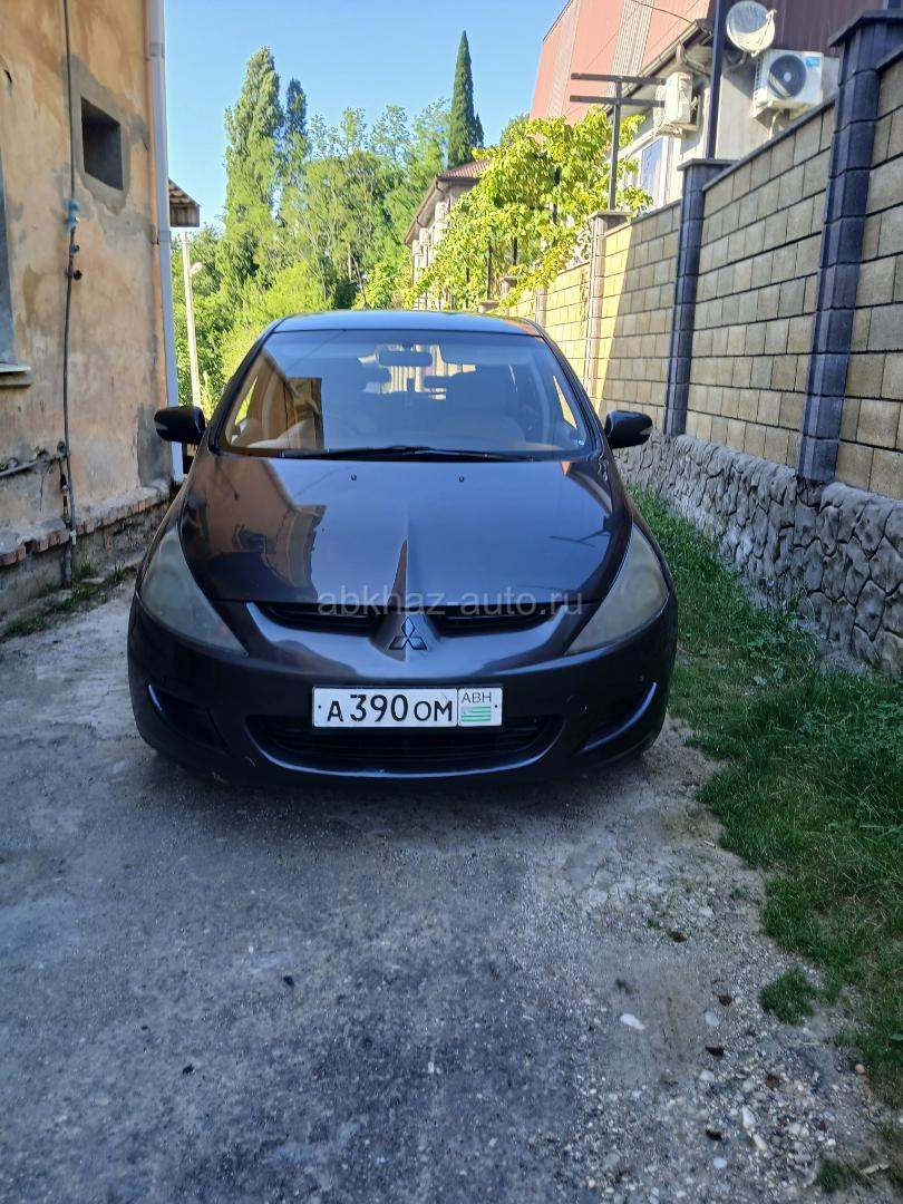 Mitsubishi Grandis