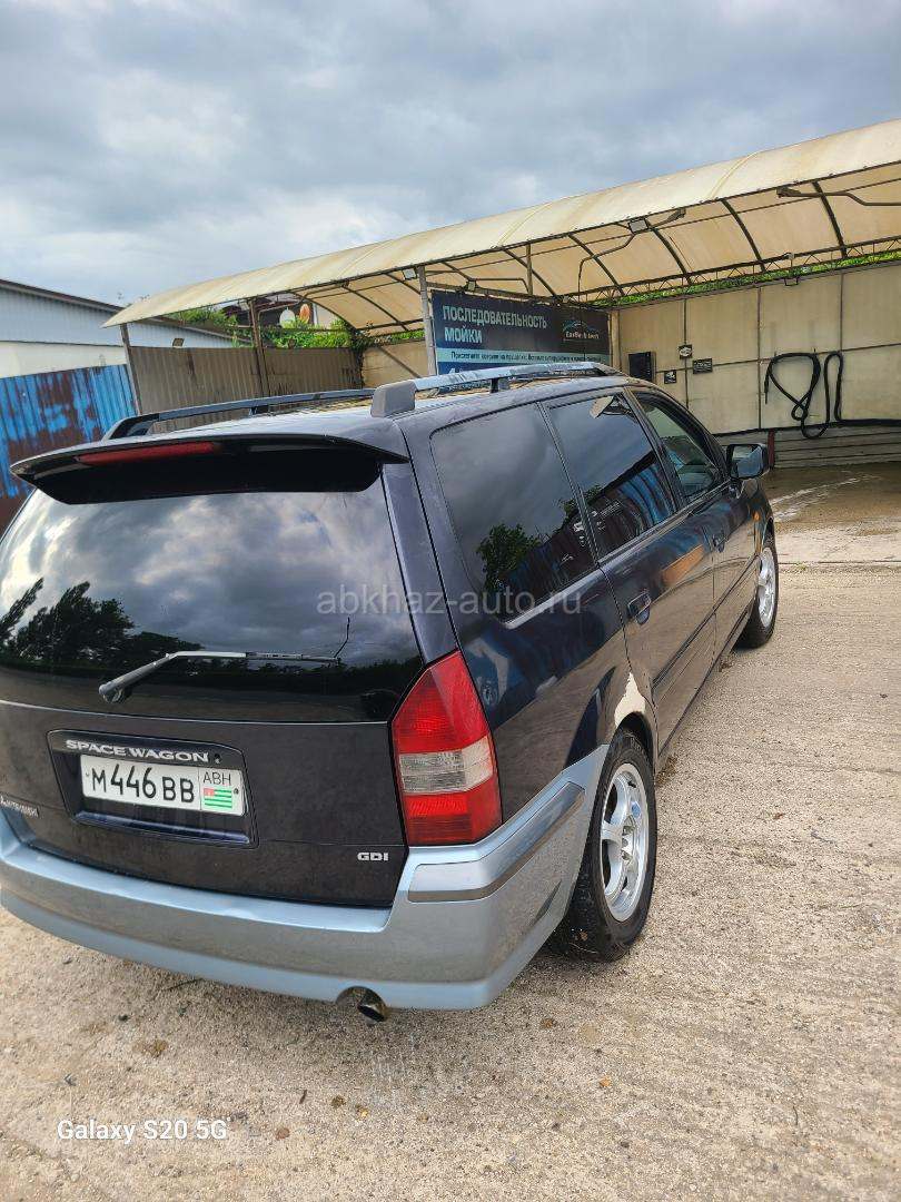Mitsubishi Space Wagon