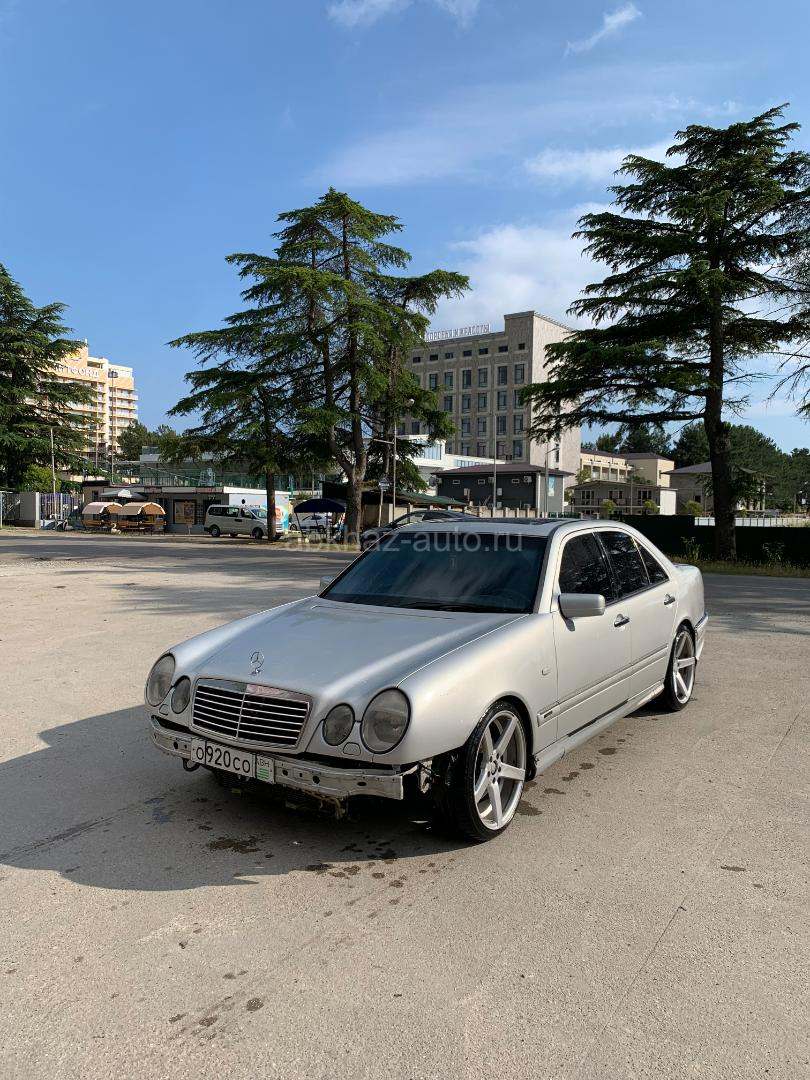 Mercedes-Benz E-Класс
