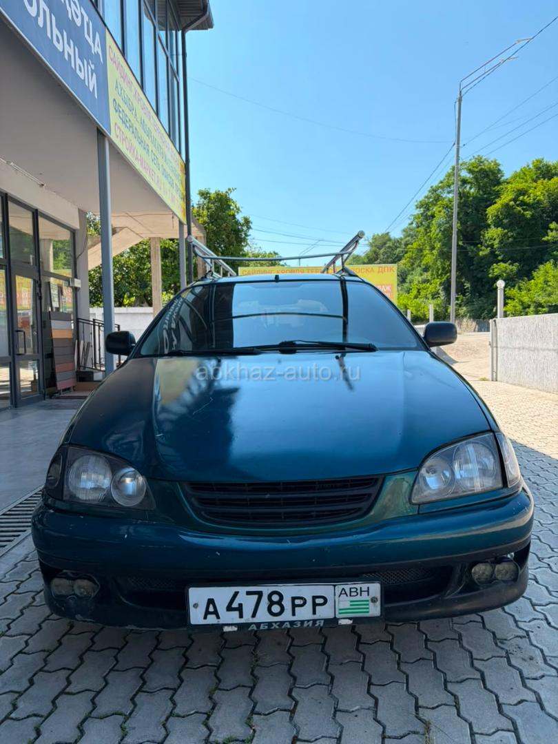 Toyota Avensis Verso