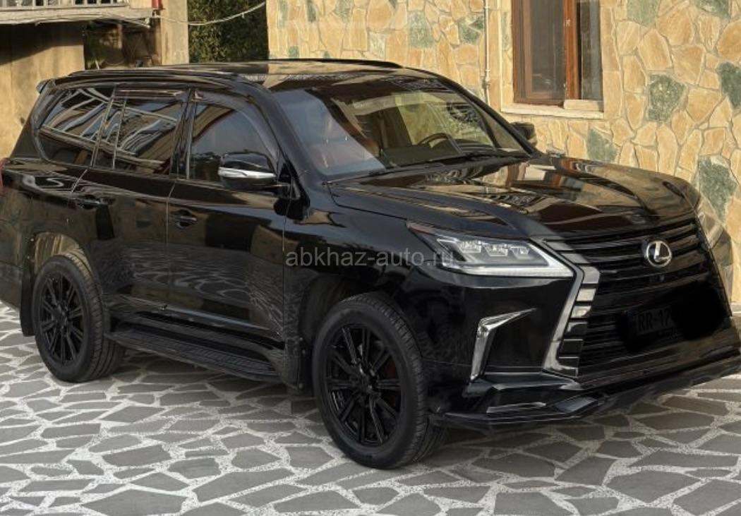 Lexus LX
