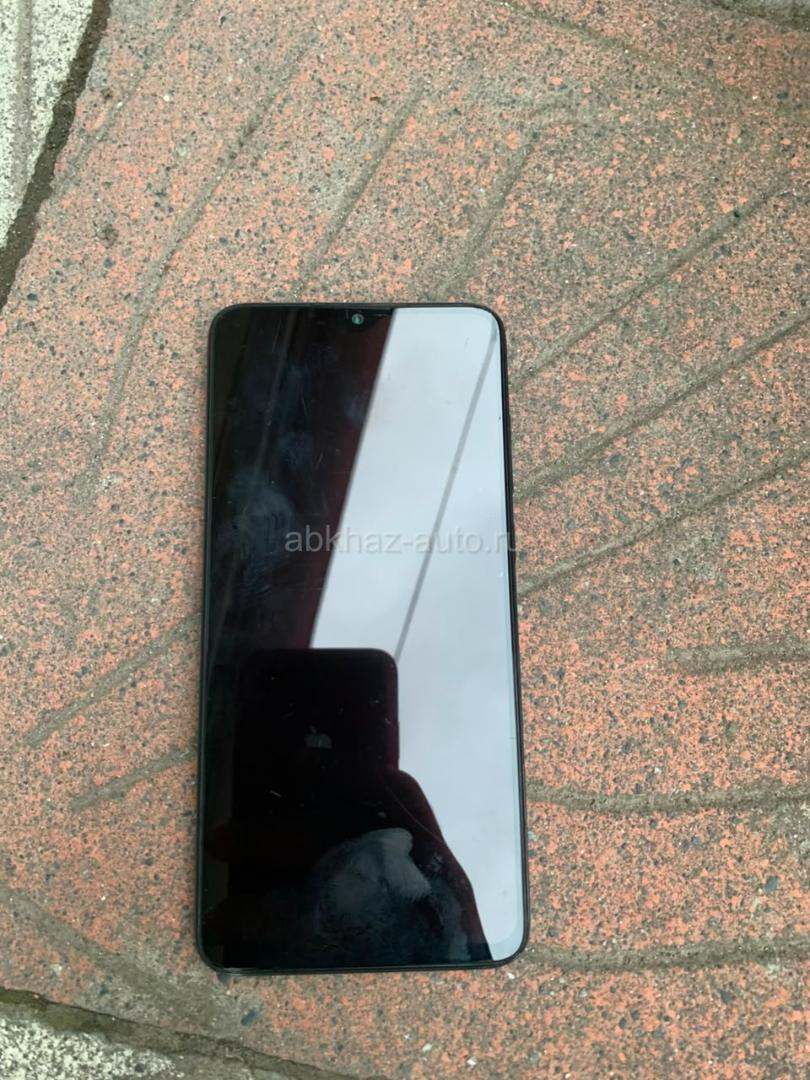срочно продаю Redmi Note 8 pro